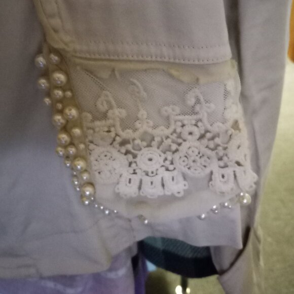 Jacket - Picture 2 of 4